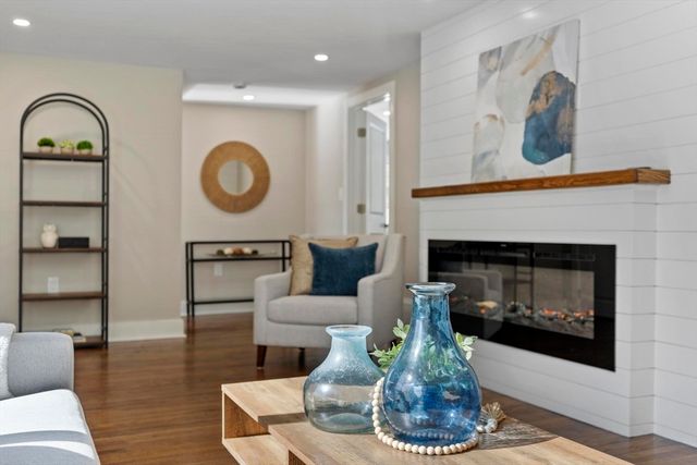 68 East St, Hanover, MA 02339