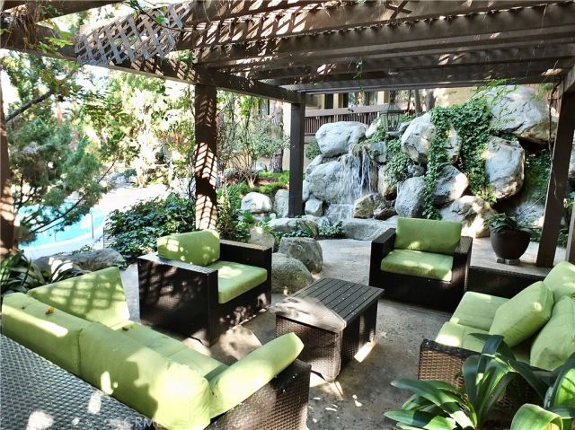 1655 Clark 124, Long Beach, CA 90815