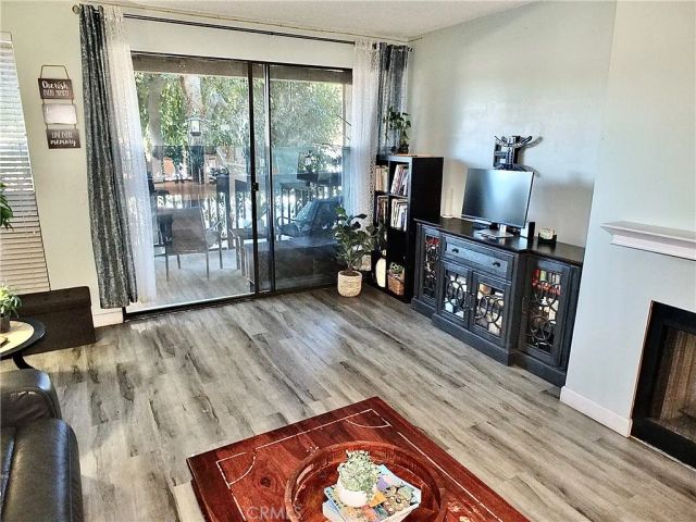 1655 Clark 124, Long Beach, CA 90815