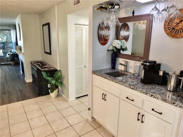 1655 Clark 124, Long Beach, CA 90815