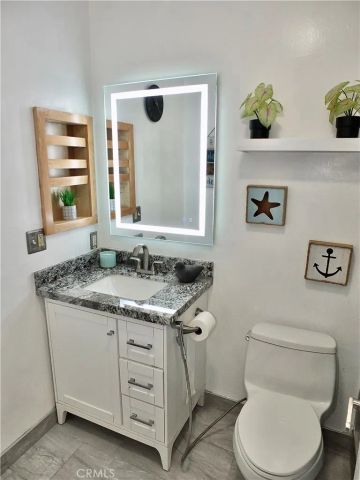 1655 Clark 124, Long Beach, CA 90815