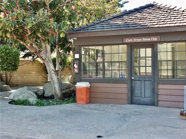 1655 Clark 124, Long Beach, CA 90815