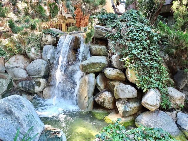 1655 Clark 124, Long Beach, CA 90815