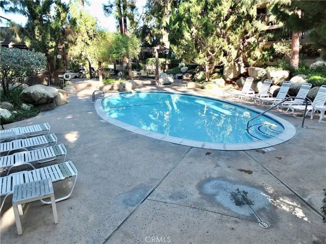 1655 Clark 124, Long Beach, CA 90815
