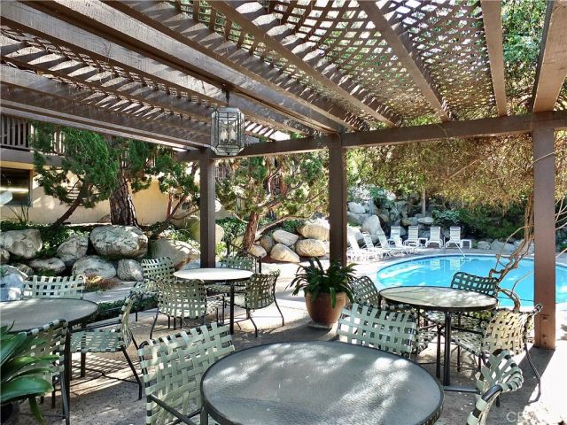 1655 Clark 124, Long Beach, CA 90815