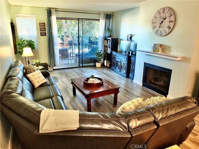 1655 Clark 124, Long Beach, CA 90815