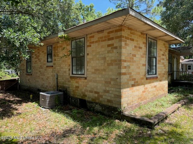 2020 41st Avenue, Gulfport, MS 39501