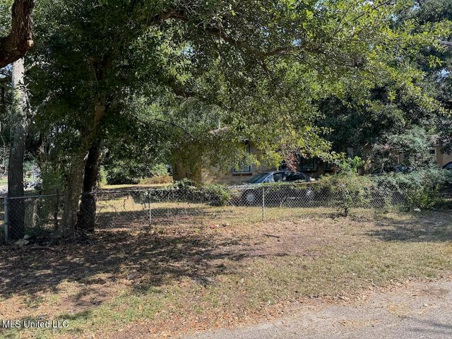 2020 41st Avenue, Gulfport, MS 39501