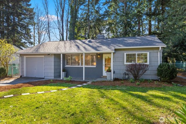 17219 Midvale Avenue N, Shoreline, WA 98133