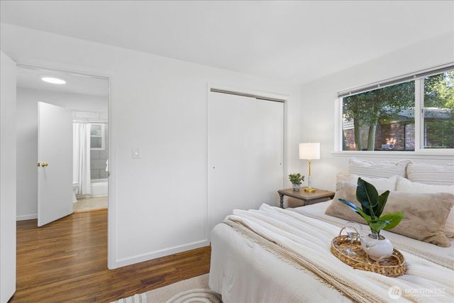 17219 Midvale Avenue N, Shoreline, WA 98133