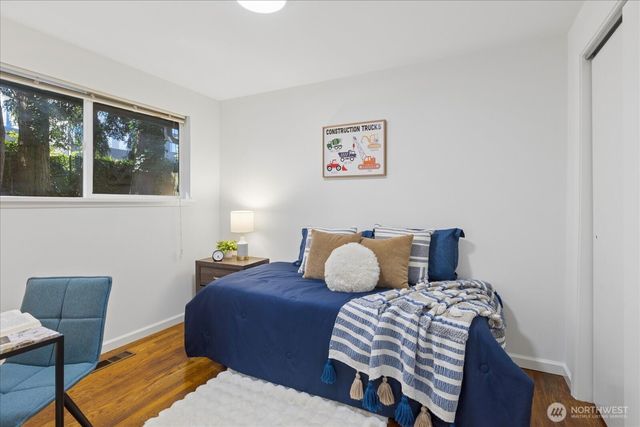 17219 Midvale Avenue N, Shoreline, WA 98133