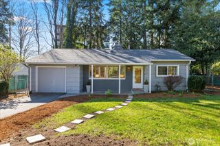 17219 Midvale Avenue N, Shoreline, WA 98133