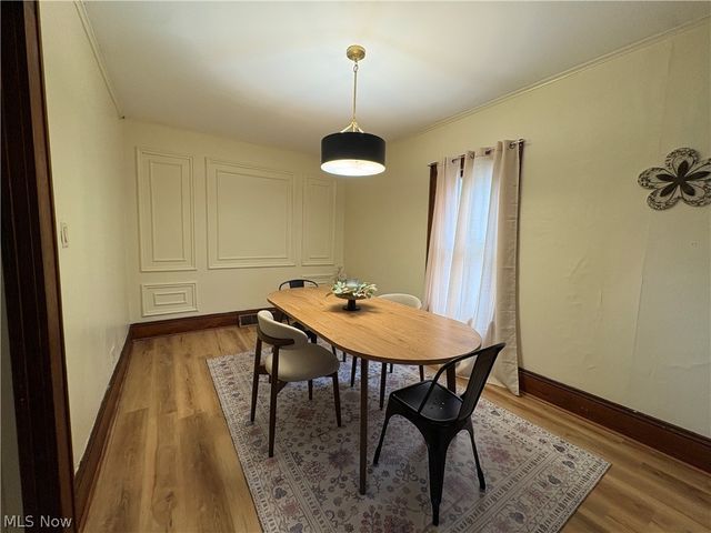 316 Bank Lane SE, New Philadelphia, OH 44663