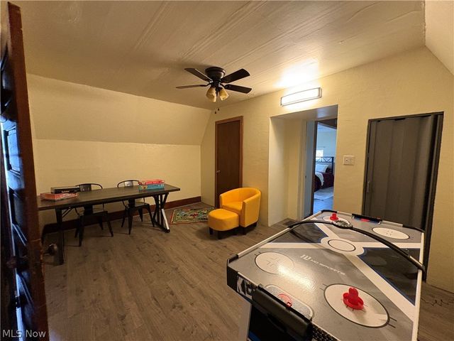 316 Bank Lane SE, New Philadelphia, OH 44663