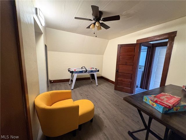 316 Bank Lane SE, New Philadelphia, OH 44663