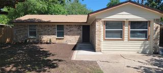 103 Lorie Street, Alvarado, TX 76009