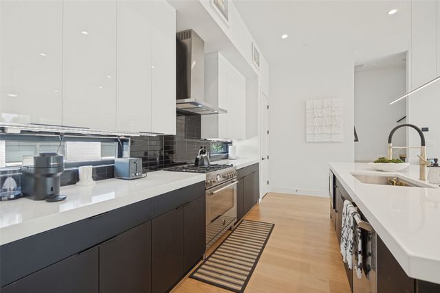 4301 Bowser Avenue 104, Dallas, TX 75219