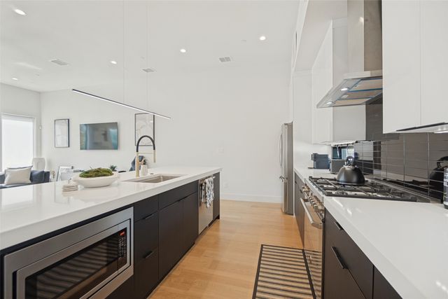 4301 Bowser Avenue 104, Dallas, TX 75219