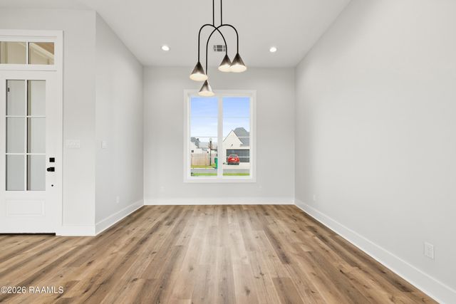 111 Travellers Palm Way, Broussard, LA 70518