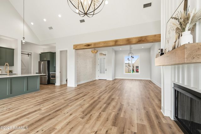 111 Travellers Palm Way, Broussard, LA 70518