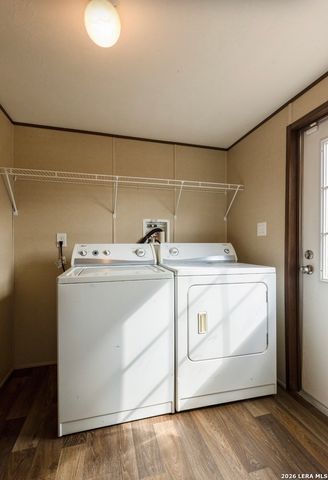 108 County Road 2638, Devine, TX 78016