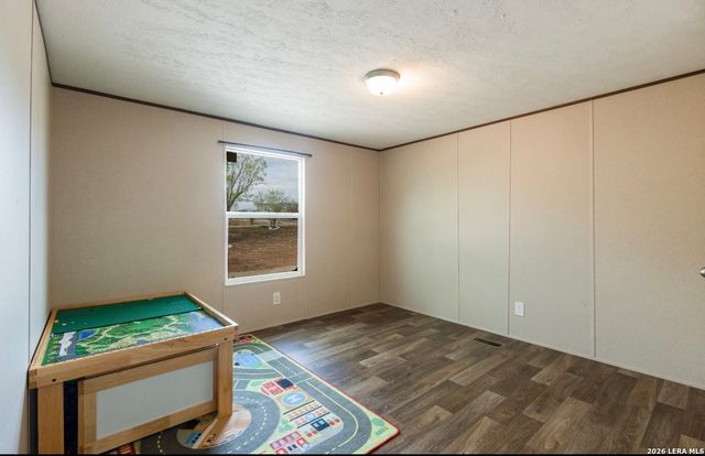 108 County Road 2638, Devine, TX 78016