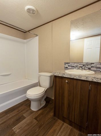 108 County Road 2638, Devine, TX 78016