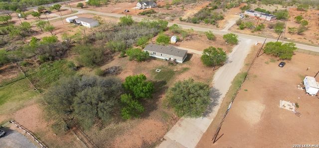 108 County Road 2638, Devine, TX 78016