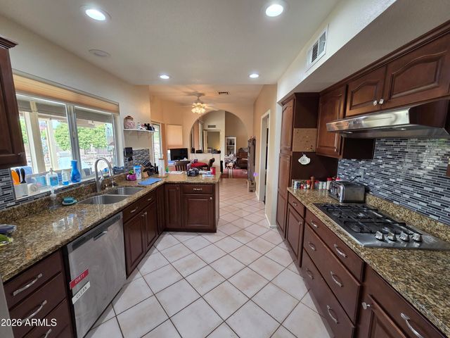 13502 W SKY HAWK Drive, Sun City West, AZ 85375