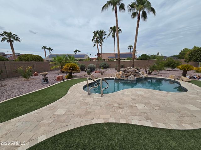 13502 W SKY HAWK Drive, Sun City West, AZ 85375