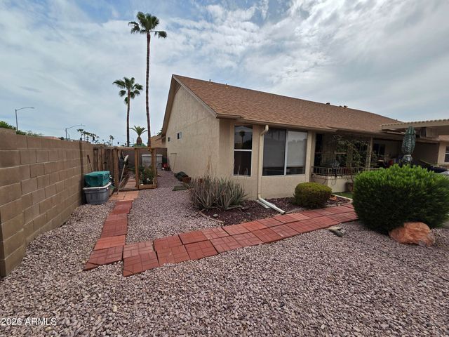 13502 W SKY HAWK Drive, Sun City West, AZ 85375