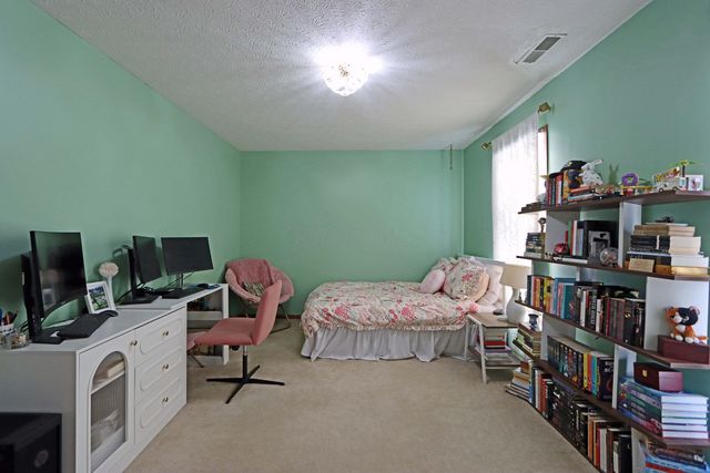 398 West Avenue, Plain City, OH 43064