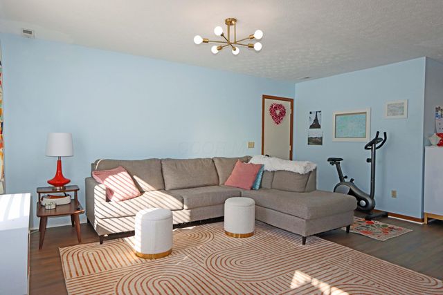 398 West Avenue, Plain City, OH 43064