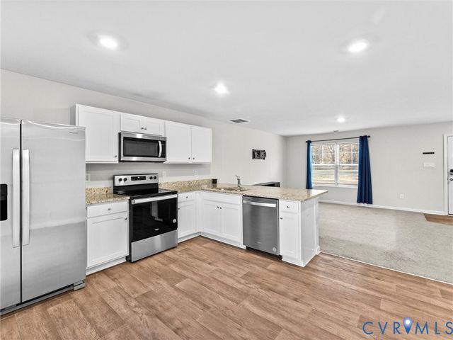 3605 Roselawn Ter, Hopewell, VA 23860