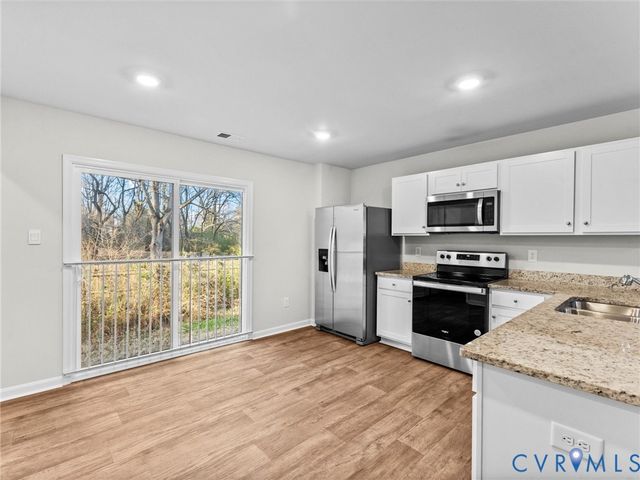 3605 Roselawn Ter, Hopewell, VA 23860