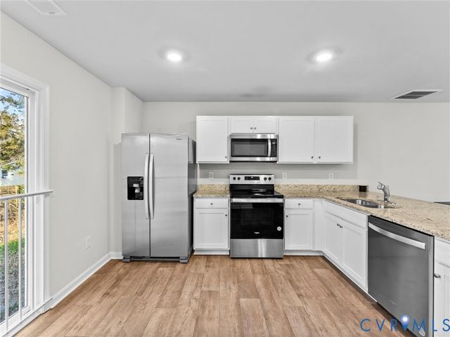 3605 Roselawn Ter, Hopewell, VA 23860