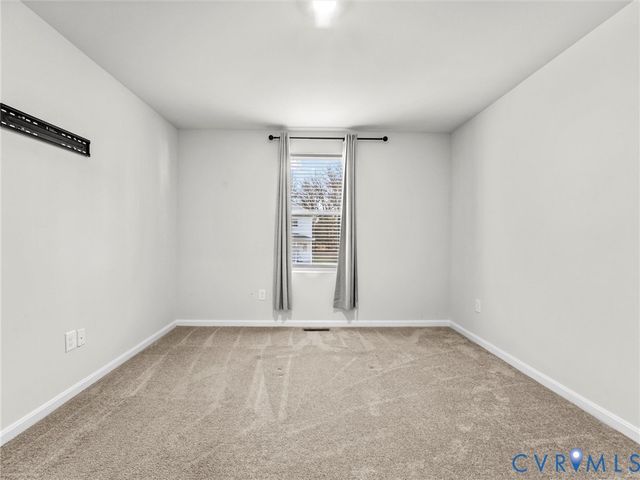 3605 Roselawn Ter, Hopewell, VA 23860