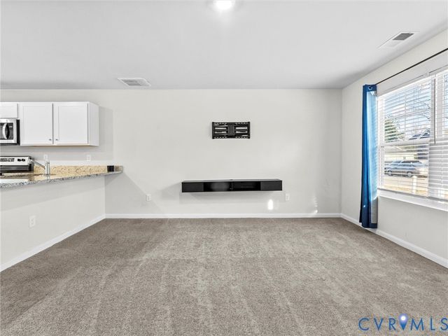 3605 Roselawn Ter, Hopewell, VA 23860