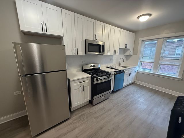 106 Lincoln Avenue 3W, Riverside, IL 60546