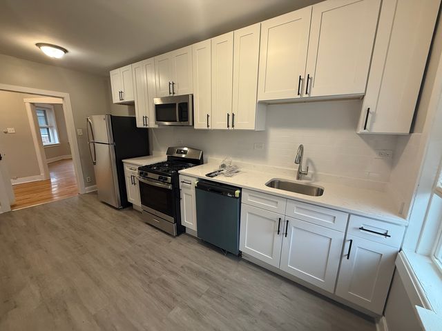 106 Lincoln Avenue 3W, Riverside, IL 60546