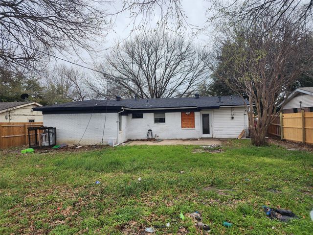 1811 Kent Drive, Arlington, TX 76010