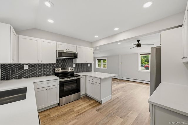 12 Dickerson Place, Florida, NY 10921