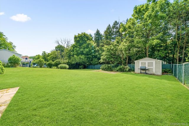 12 Dickerson Place, Florida, NY 10921