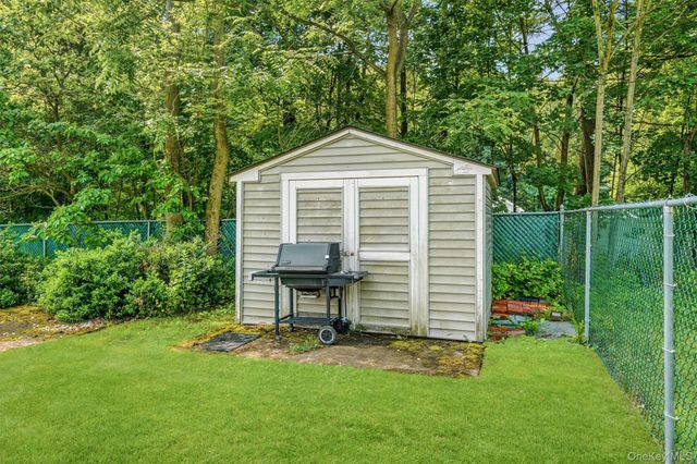12 Dickerson Place, Florida, NY 10921