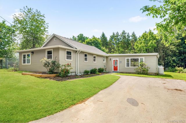 12 Dickerson Place, Florida, NY 10921