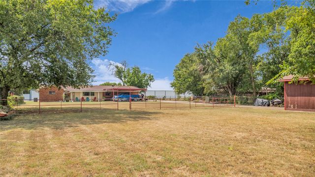 193 Eisenhower Road, Denison, TX 75020