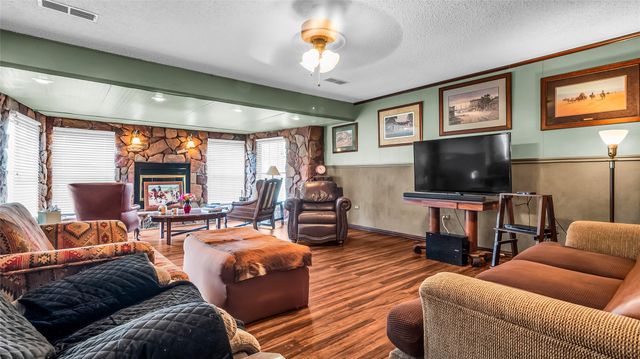 193 Eisenhower Road, Denison, TX 75020