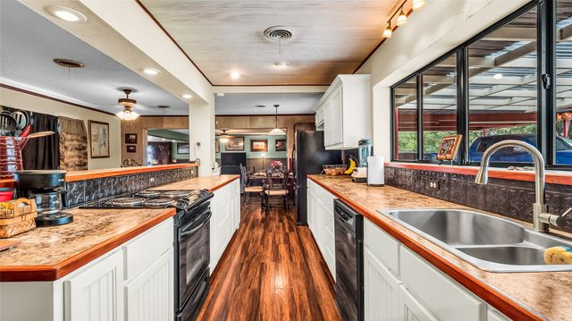 193 Eisenhower Road, Denison, TX 75020