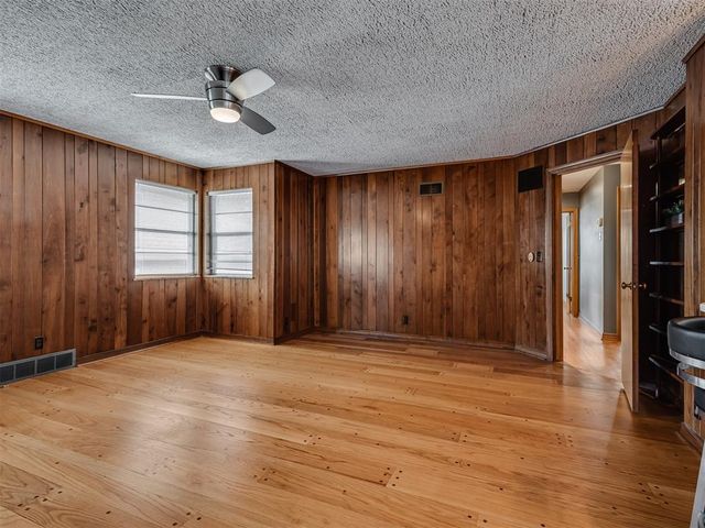 2715 NW 33rd Street, Oklahoma City, OK 73112