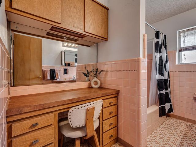 2715 NW 33rd Street, Oklahoma City, OK 73112